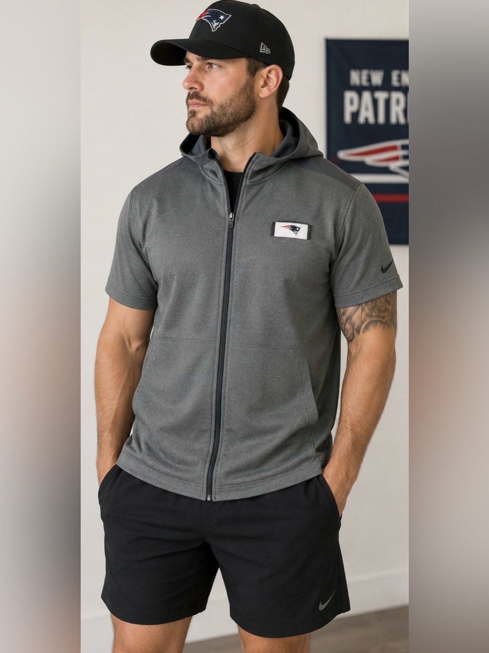 Nike New England Patriots Sideline Showout Full Zip Short Sleeve Hoodie Jacke XL